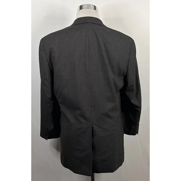 Jos A Bank 38R Suit 34x28 Pleated 100% Wool Brown Glen Plaid Two Button Vented